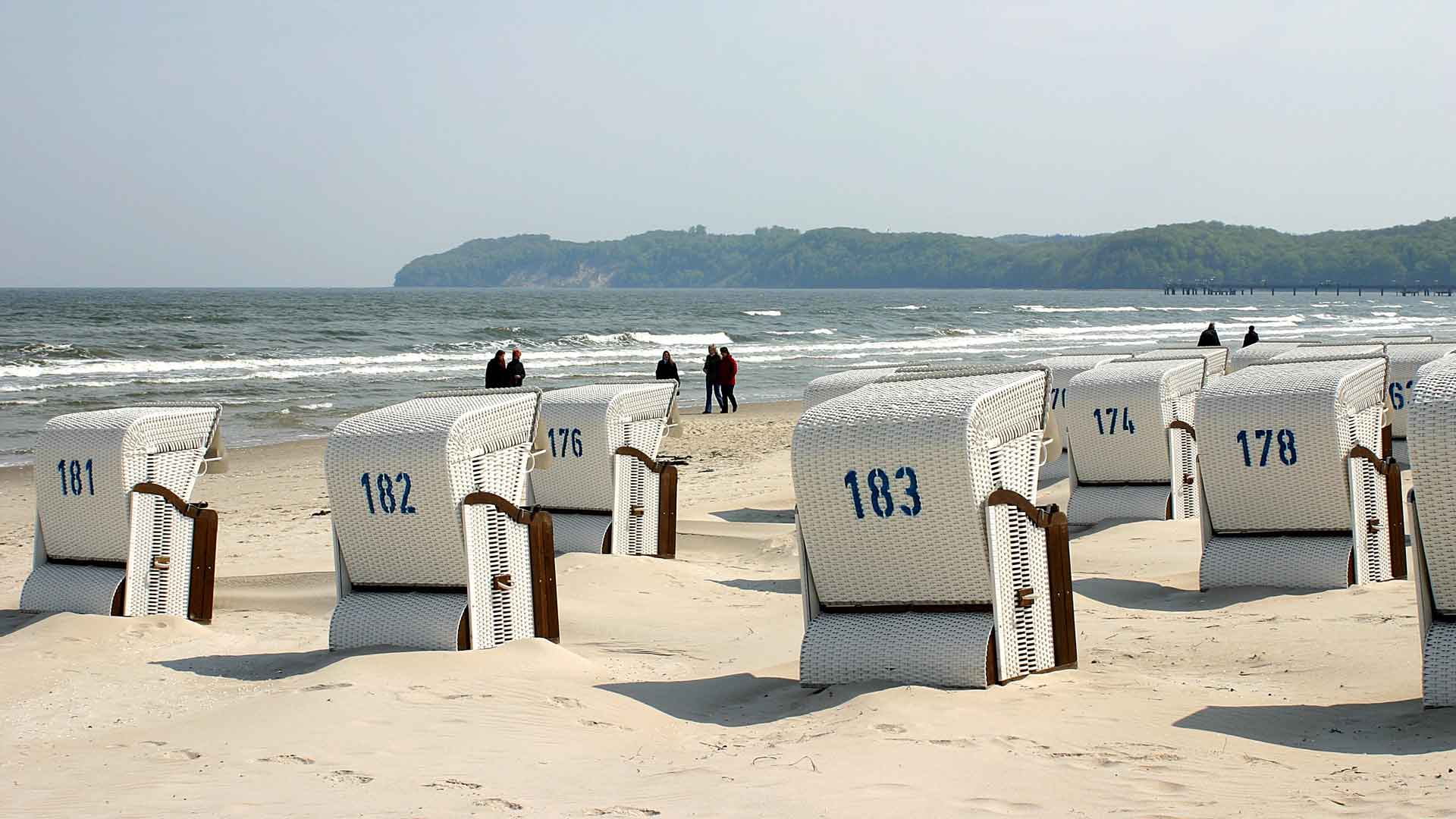 Strandstoelen in Binz © Fotalia Bernd Kroeger