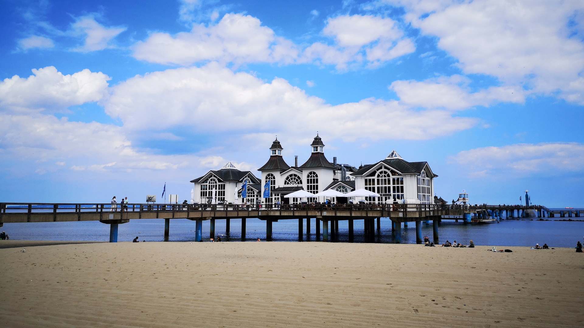De prachtige pier van Sellin op Rügen. © wandelvakantie-duitsland.nl